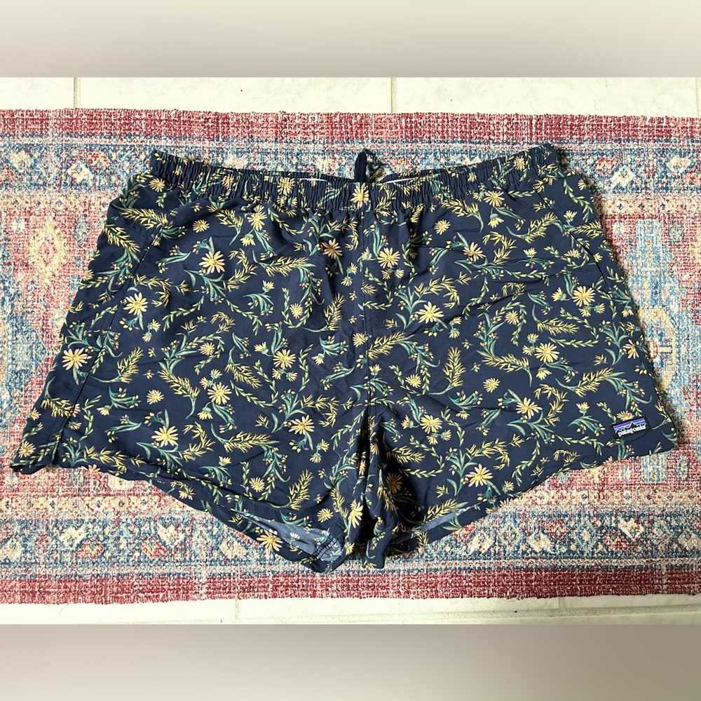 Patagonia Women’s Floral Baggies